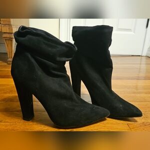 WINSOR SUEDE BOOTIES
